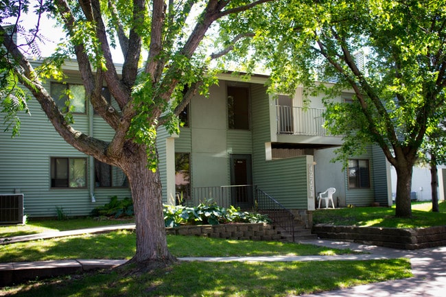 Building Photo - 12751-12771 Greenwood Dr
