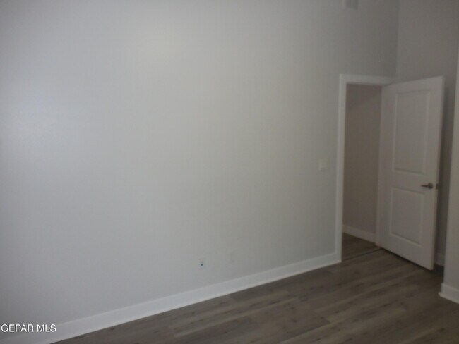 Building Photo - 7405 Norte Portugal Ln