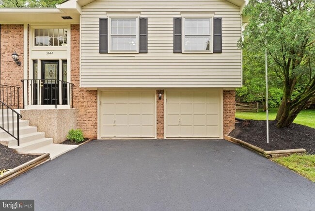 Building Photo - 2660 Oakton Glen Dr