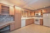 Building Photo - 11711 Memorial Dr