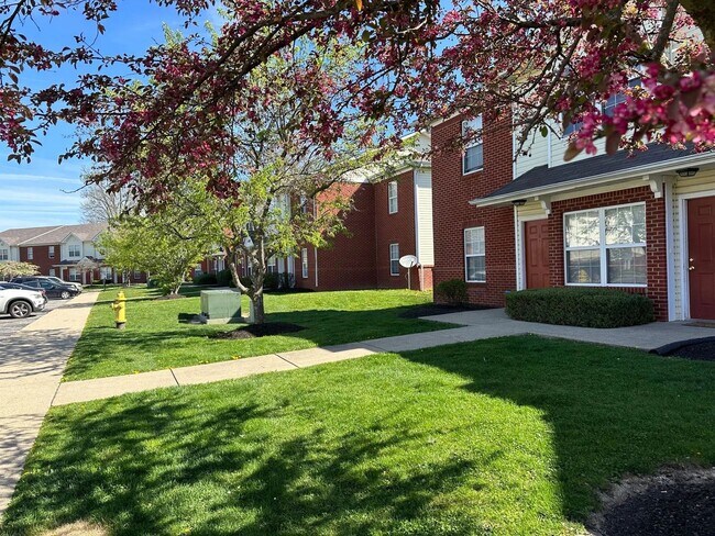 Building Photo - 6010 Castleford Dr