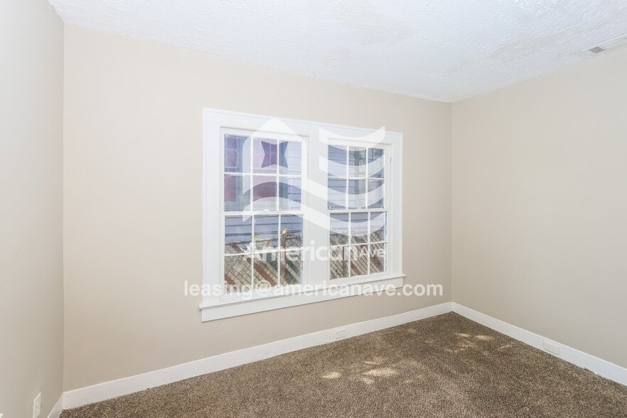 Building Photo - 1369 Winton Ave