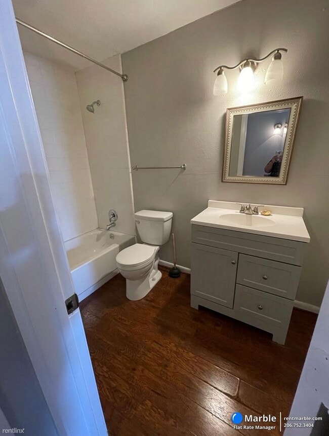 Building Photo - 3 br, 3 bath House - 4917 Ashlock Dr
