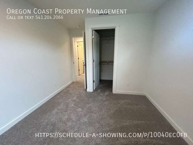 Building Photo - 15 Johnson St