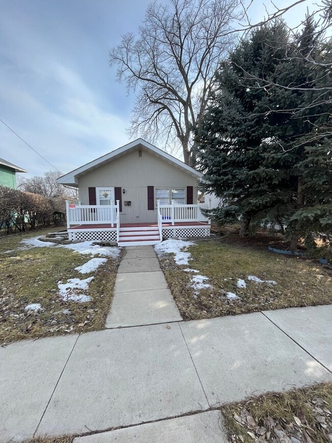 Primary Photo - 4 Bedroom 2 Bathroom House