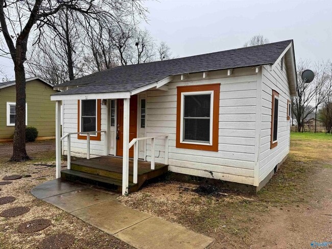 Building Photo - 807 2nd Ave