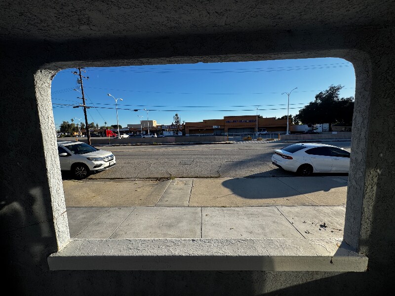 Building Photo - 536 W Marshall Blvd