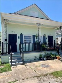 Building Photo - 718 Delery St