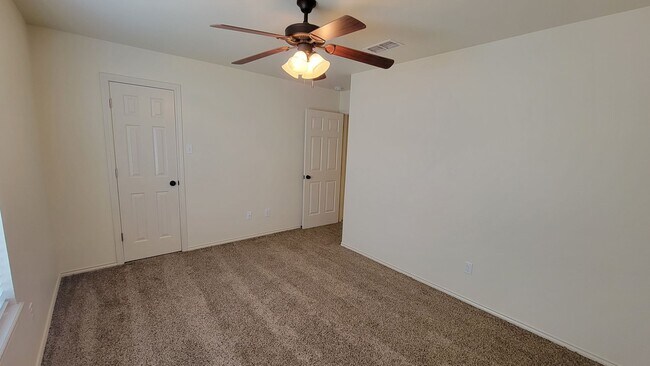 Building Photo - 3104 111th St