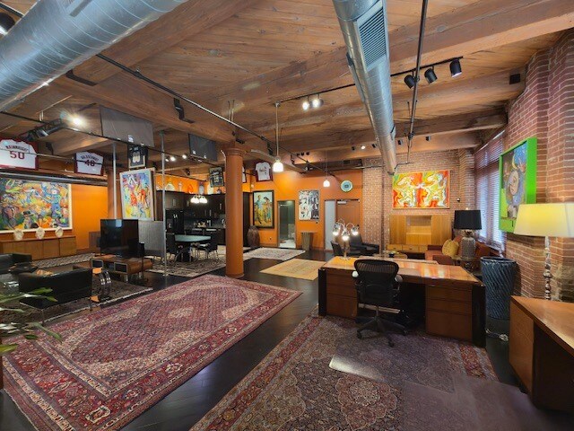 Building Photo - 1101 Lucas Ave