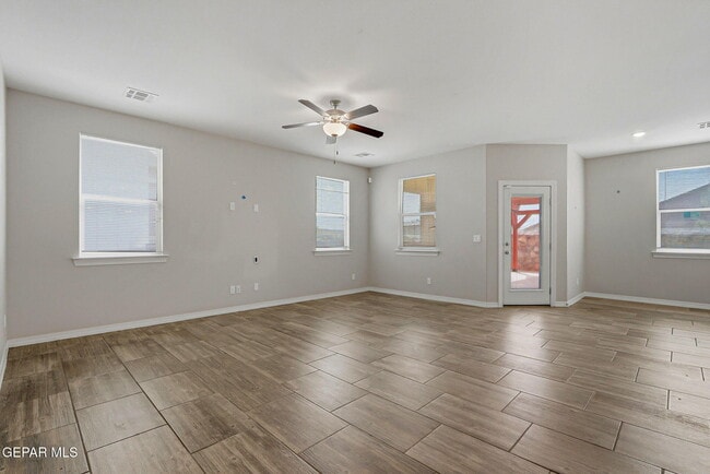 Building Photo - 4717 Christian Azcarate St