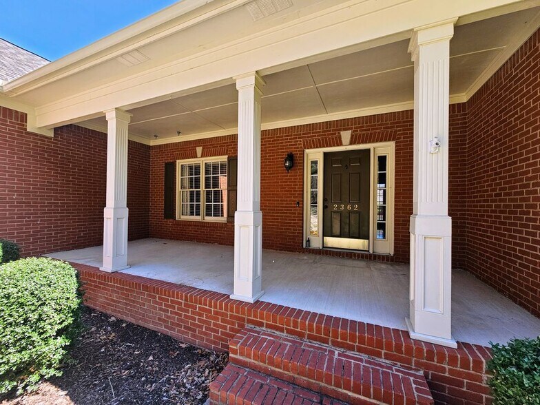 Building Photo - 2362 Little Cove Rd