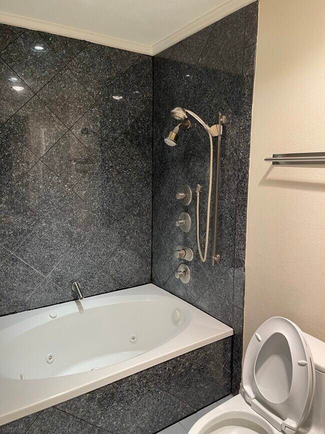 Building Photo - 6452 Olympia Dr