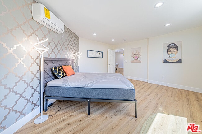 Building Photo - 5631 La Mirada Ave