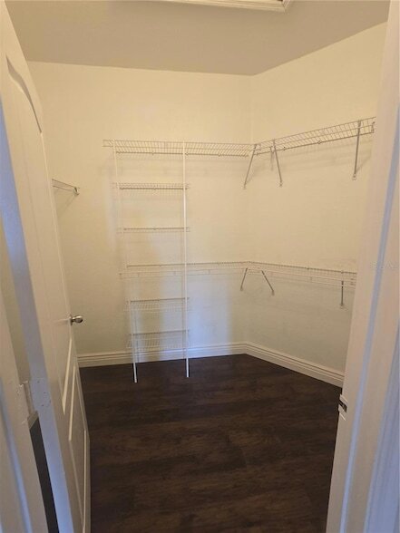 Building Photo - 2732 Via Murano