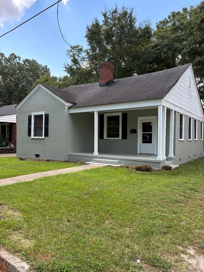 Building Photo - 1117 Vance St N