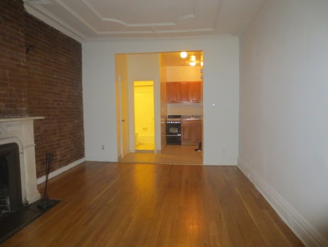 Building Photo - 328 E 55th St