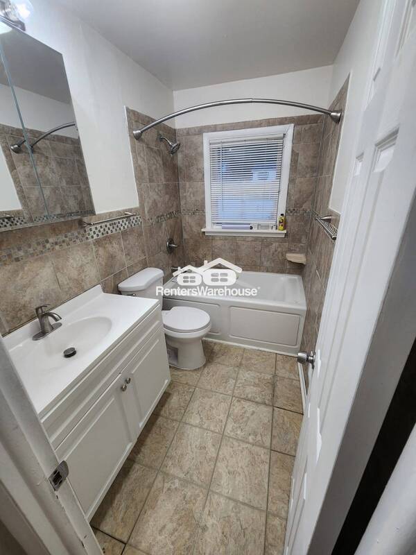 Building Photo - 6728 Ransome Dr