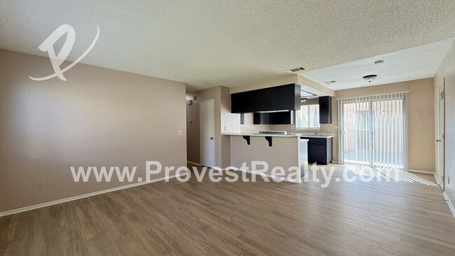 Building Photo - 21350 Laguna Rd