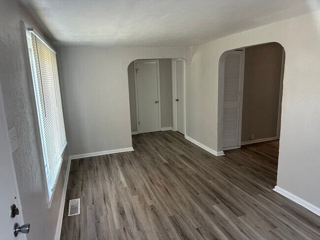 Building Photo - 1165 S Drexel Ave