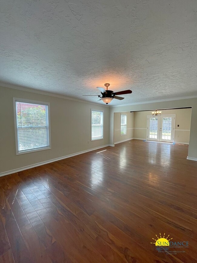 Building Photo - Spacious 4-Bedroom Home Minutes from Eglin AFB with a great home gym!