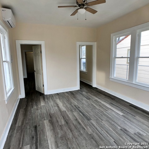 Building Photo - 411 Canton-