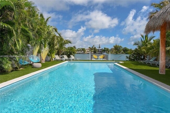 Building Photo - 641 86th St