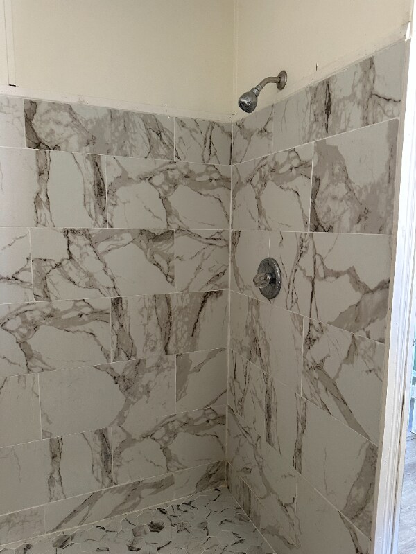 Building Photo - 1800 E Third Ave