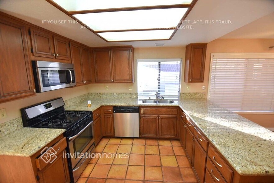 Building Photo - 7157 Stanhope Ln