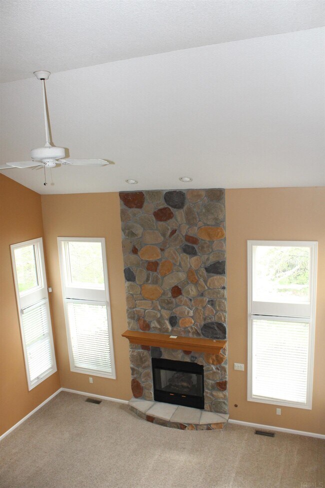 Building Photo - 1114 Pathfinder Cove