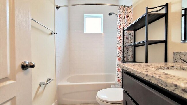 Building Photo - 3118 Camino Real Dr N