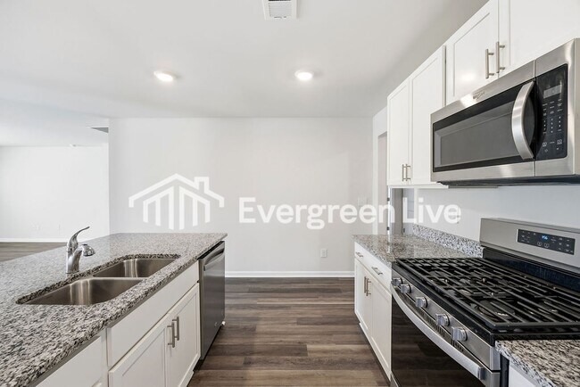 Building Photo - Coming Soon!