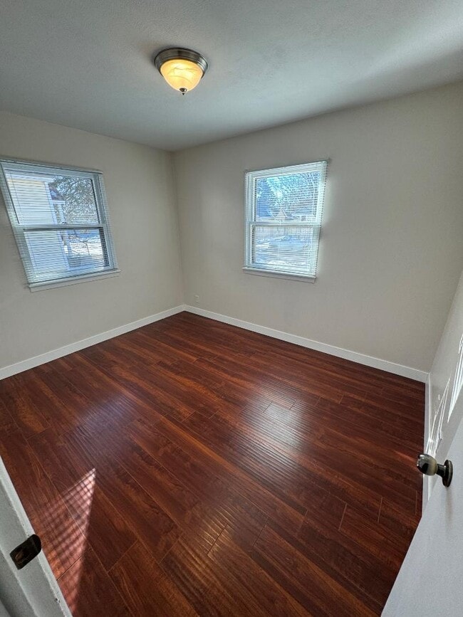 Building Photo - 452 S 30th St