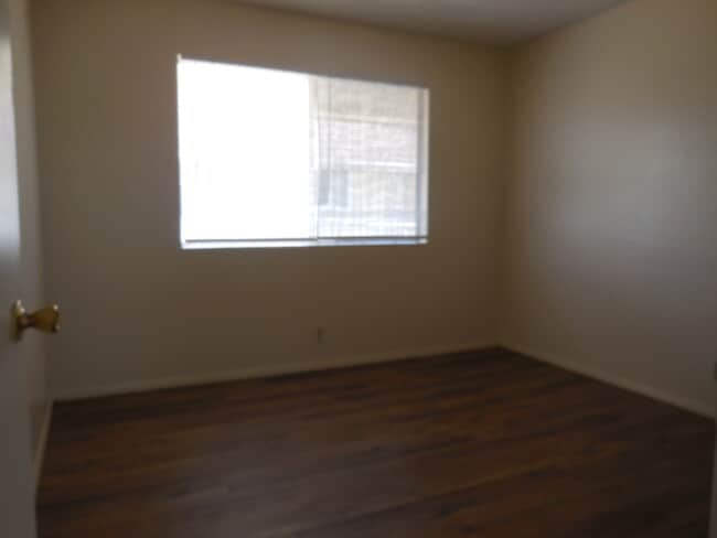 Building Photo - 839 Gaviota Ave