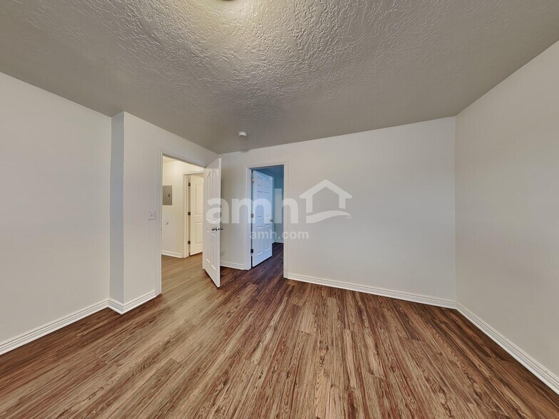 Building Photo - 3815 W 4475 S