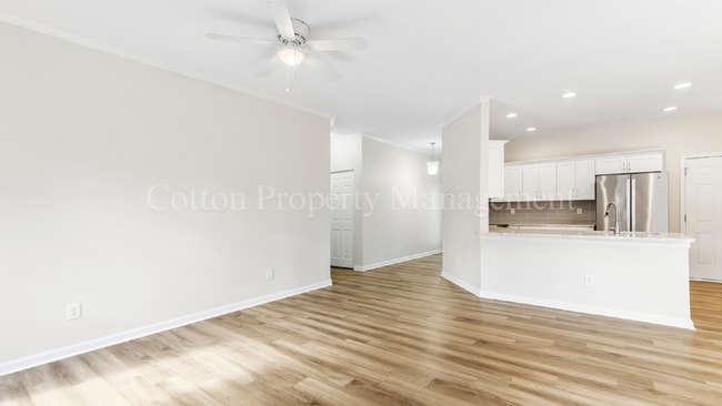 Building Photo - 1010 Winterberry Cir