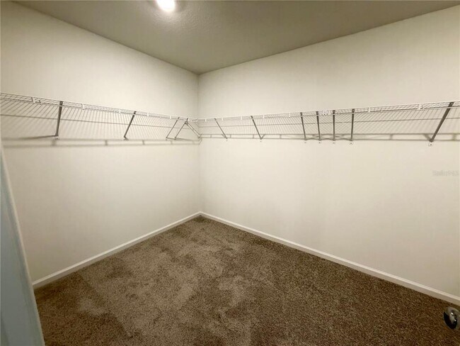 Building Photo - 4212 SW 82nd Ln