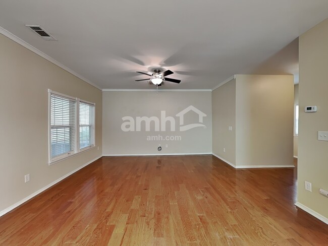 Building Photo - 14124 Holly Springs Dr