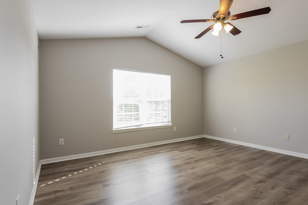 Building Photo - 1580 Cold Spring Dr