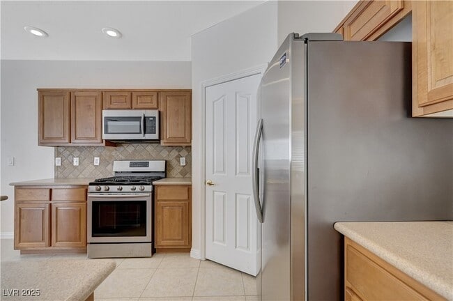 Building Photo - 4855 Double Down Dr