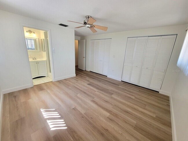 Building Photo - 10329 Castalie Dr