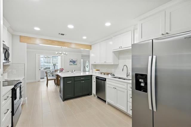 Building Photo - 3901 Montecito Dr