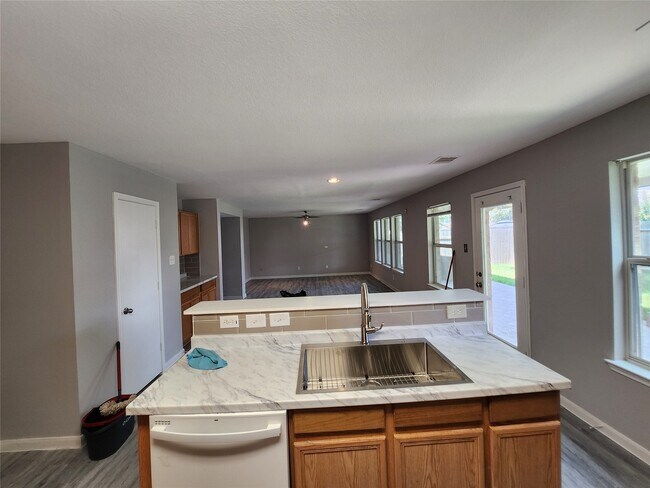Building Photo - 20718 Blanton Brook Dr