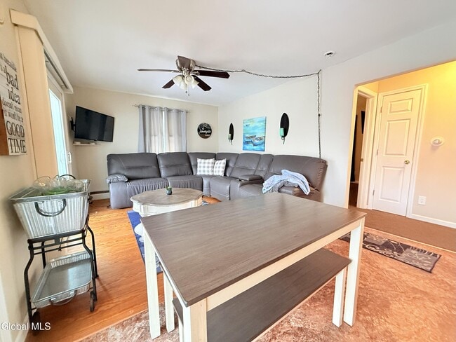 Building Photo - 23 Hillcrest Dr