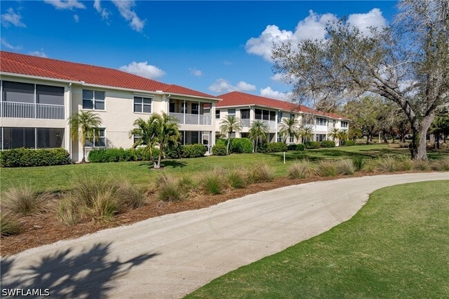 Building Photo - 640 Lalique Cir