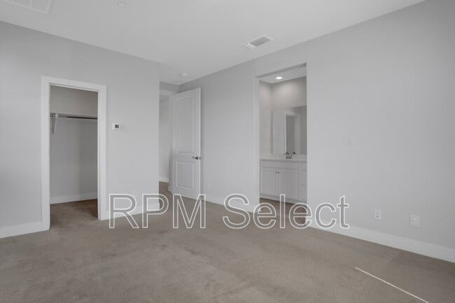 Building Photo - 567 Datura Dr