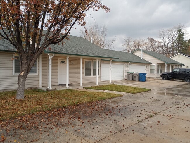 Building Photo - 9316 W Cory Ln