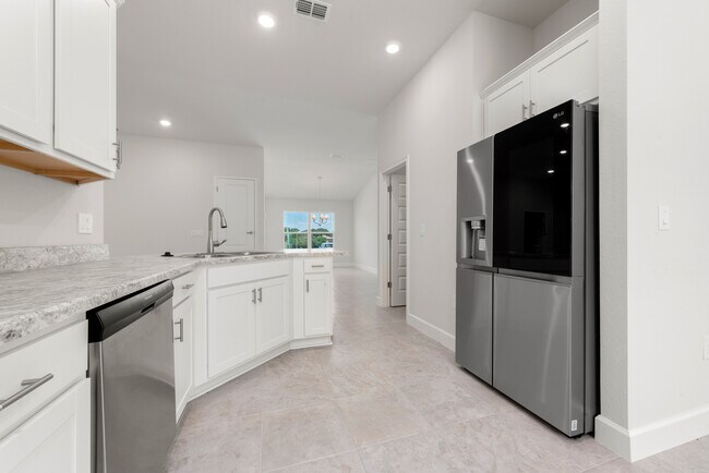 Building Photo - 618 Tanaro Ln