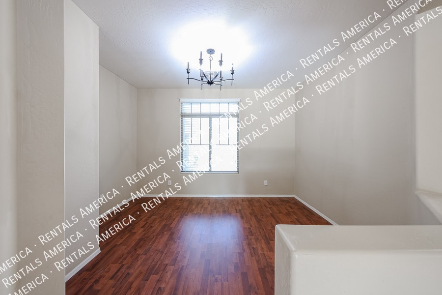 Building Photo - 7414 N 88th Ln
