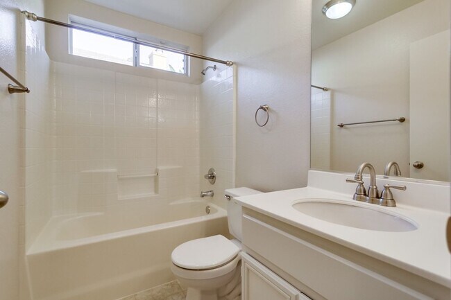 Building Photo - Gorgeous 4 Bedroom Santa Fe Hills Home With a Pool!